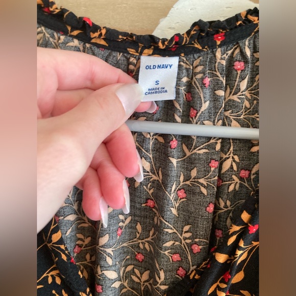 Old Navy Floral Dress - Picture 2 of 3